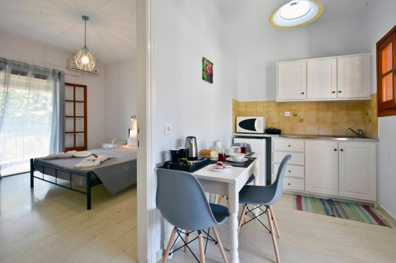Kalliopi Apartments Roda  Exterior photo